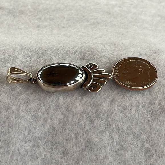 Obsidian Pendant & Earrings - Picture 5 of 7